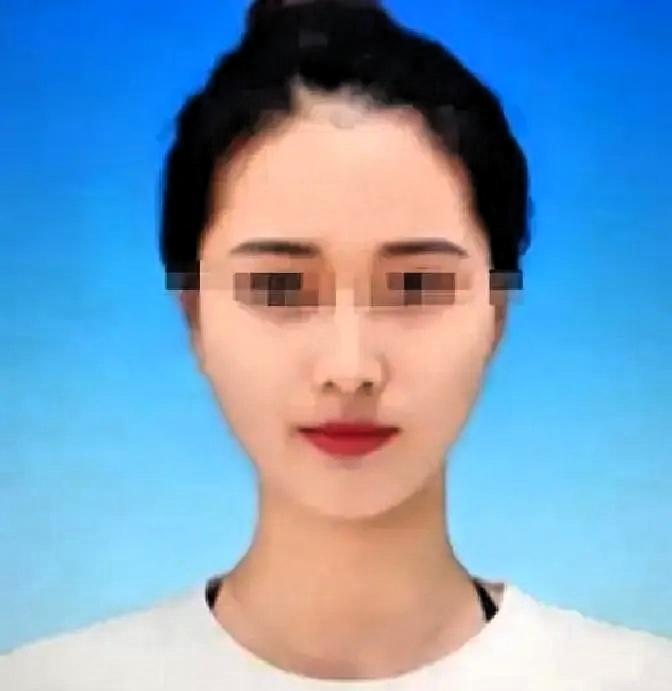 河北沽源县一起因订婚彩礼引发的纠纷，近期引发广泛关注。
 
27岁的医生郑某与1