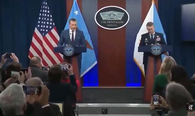 美国对伊军事行动大调整：不搞政权更迭，专拆伊朗常规军事的台？

美国国防部突然放