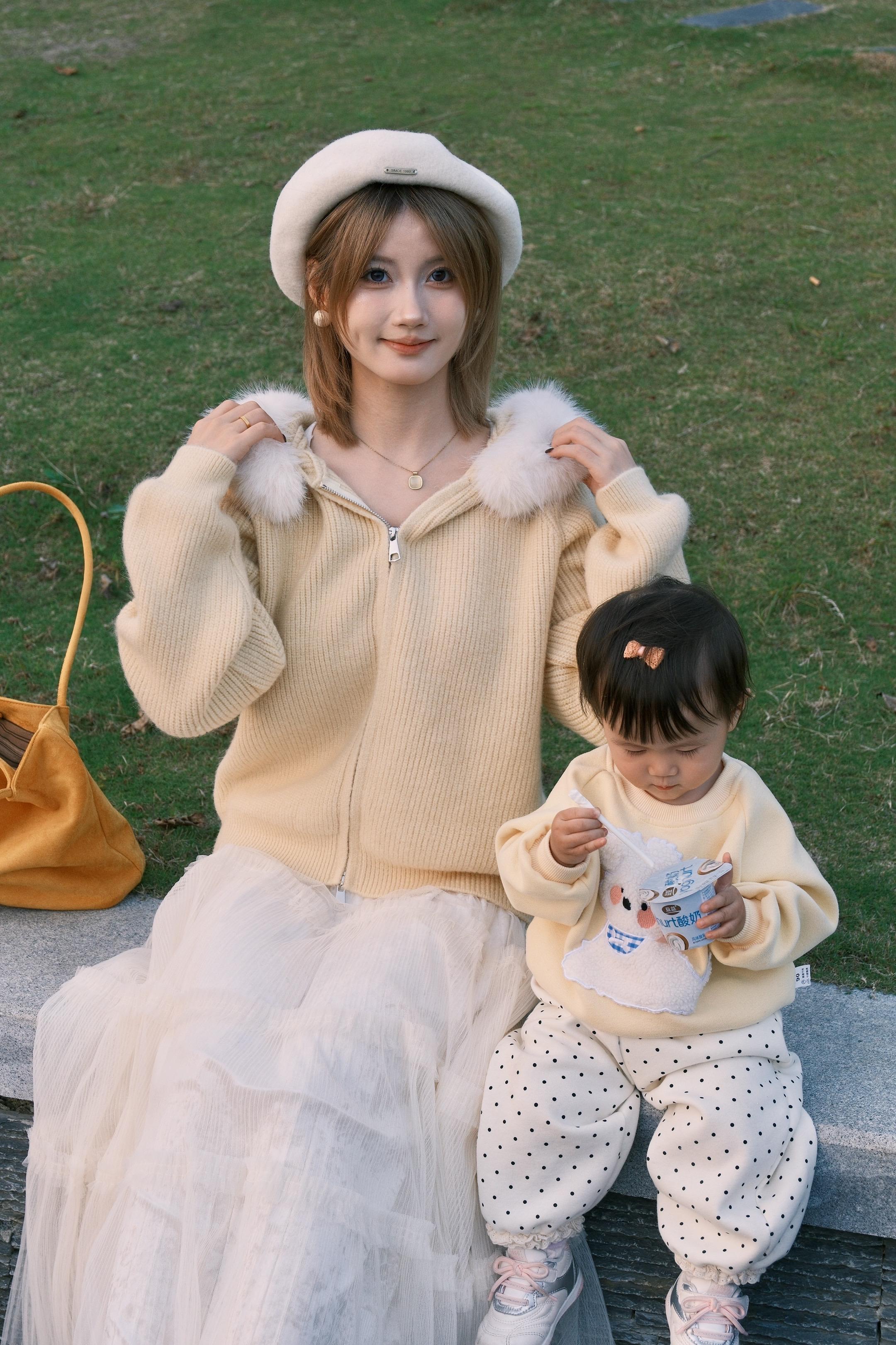 以前我对幸福的定义很大   大概是远方   是自由  是梦想    是...