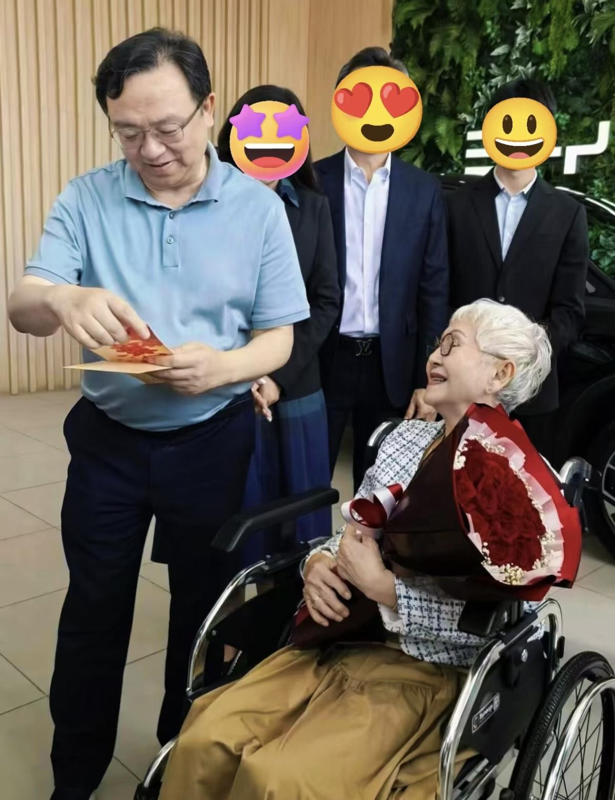 王传福专程前往泰国曼谷，这次没有携带高管出行，他出席品牌泰国市场第13万台新能源