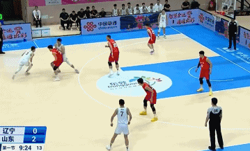 5中5三分单节狂轰19分！原帅大爆发，辽宁34-15领先山东关键
北京时间11月