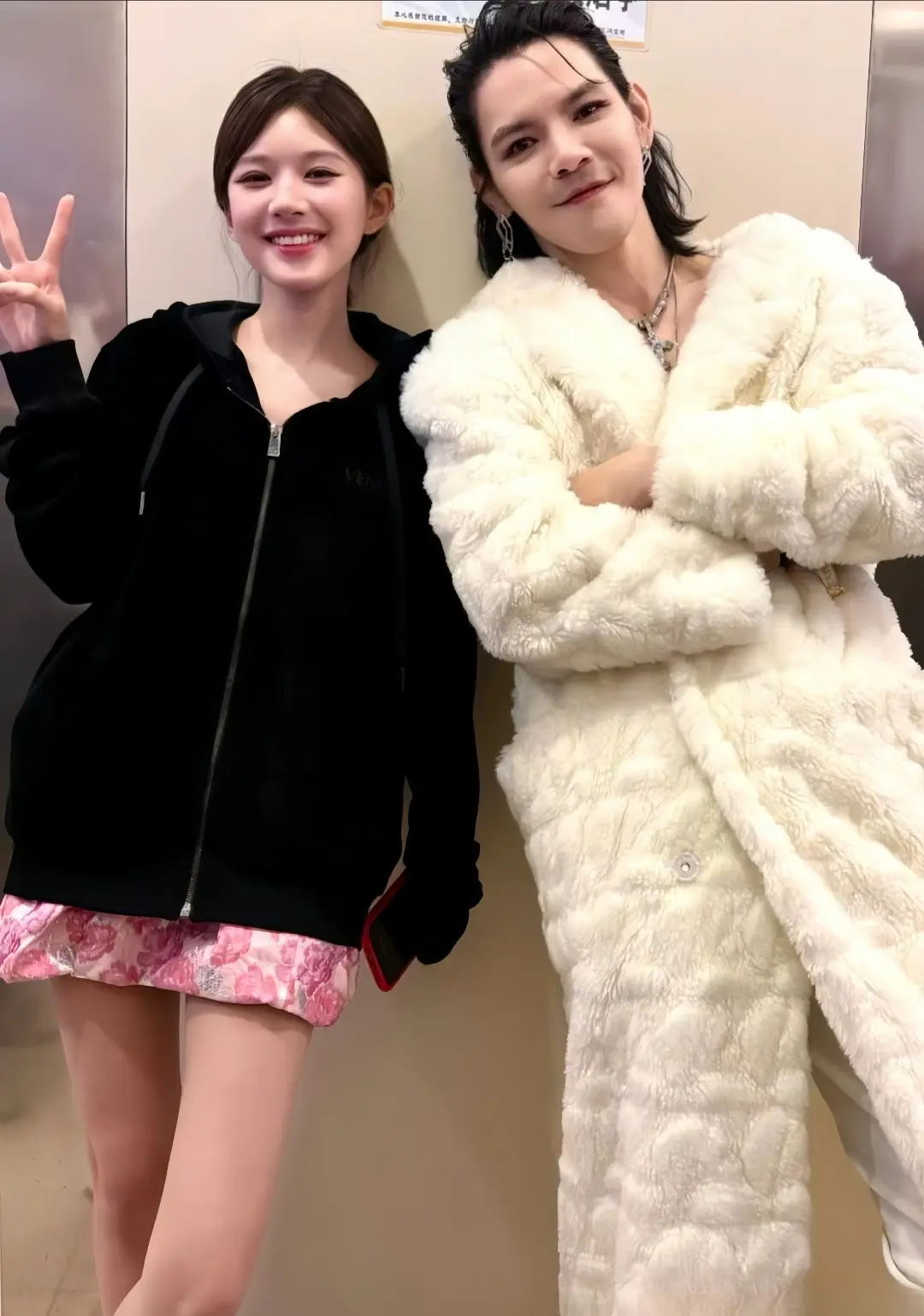 没见过的露思 好美。