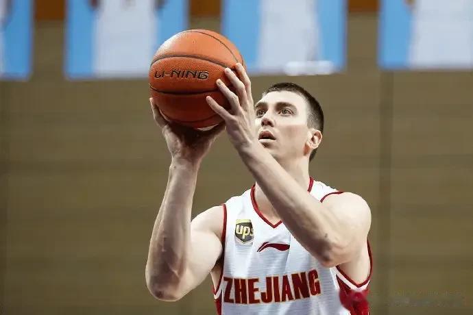 汉斯布鲁：CBA是世界上强度最大的联赛，就像80年代的NBA！

近日，前NBA