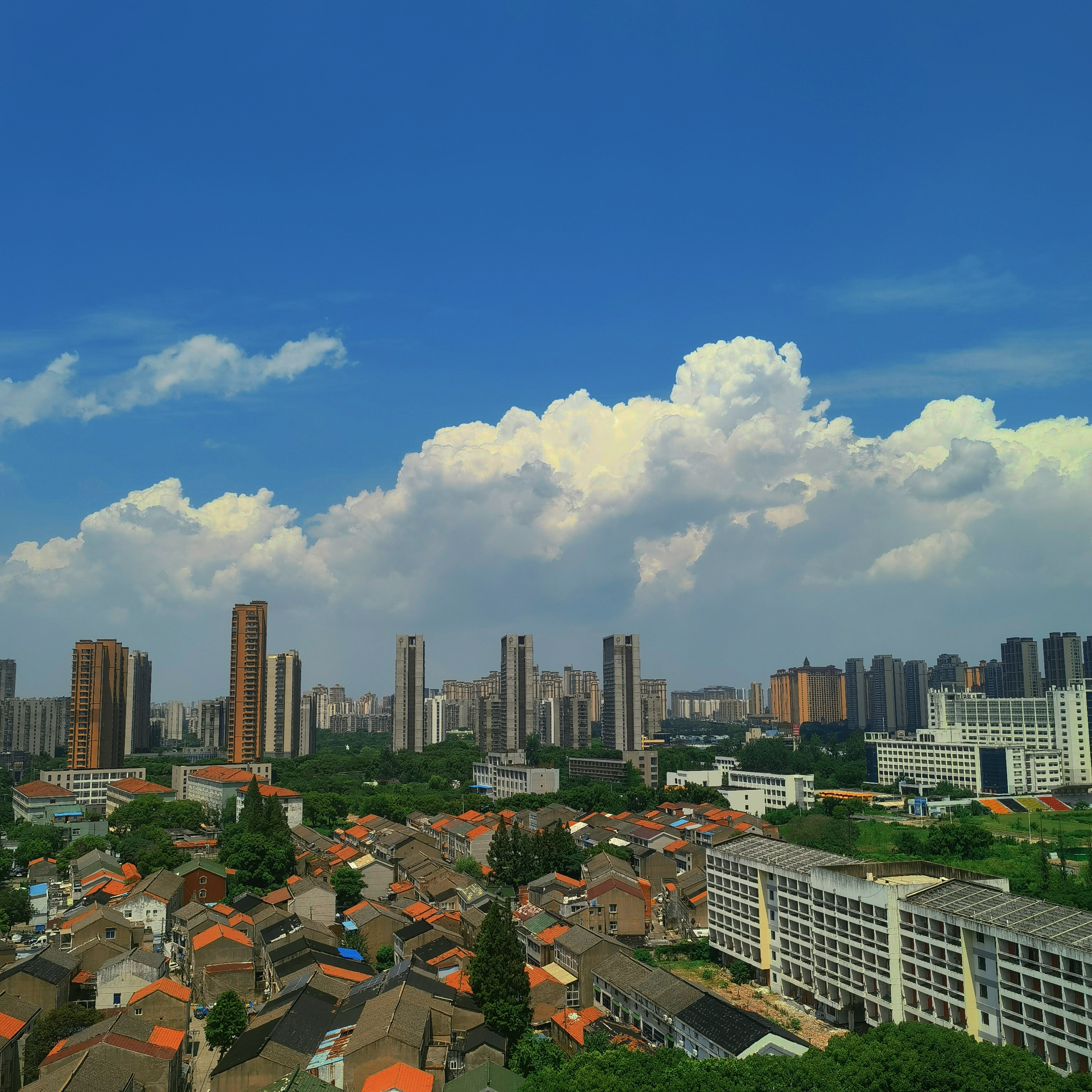 云翻涌成夏☁️谁说夏天快要过去了明明夏天才刚刚开始～