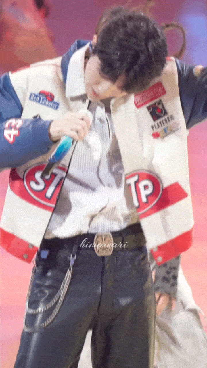 这太清纯了………………🥲又想打出那个tag 天然撩,清纯妖 ©️himawar