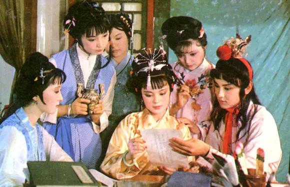 王铎诗词选
七绝三首
红楼梦
王铎

一
一从大荒起红楼，
妖魔鬼怪闹神州。
赤