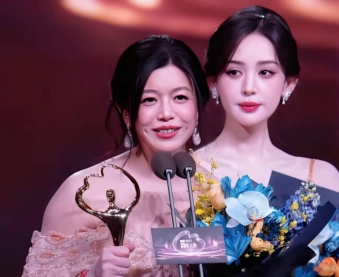 没有对比就没有伤害本来觉得陈妍希够漂亮了这明显和古力娜扎一对比区别就大了，突然觉