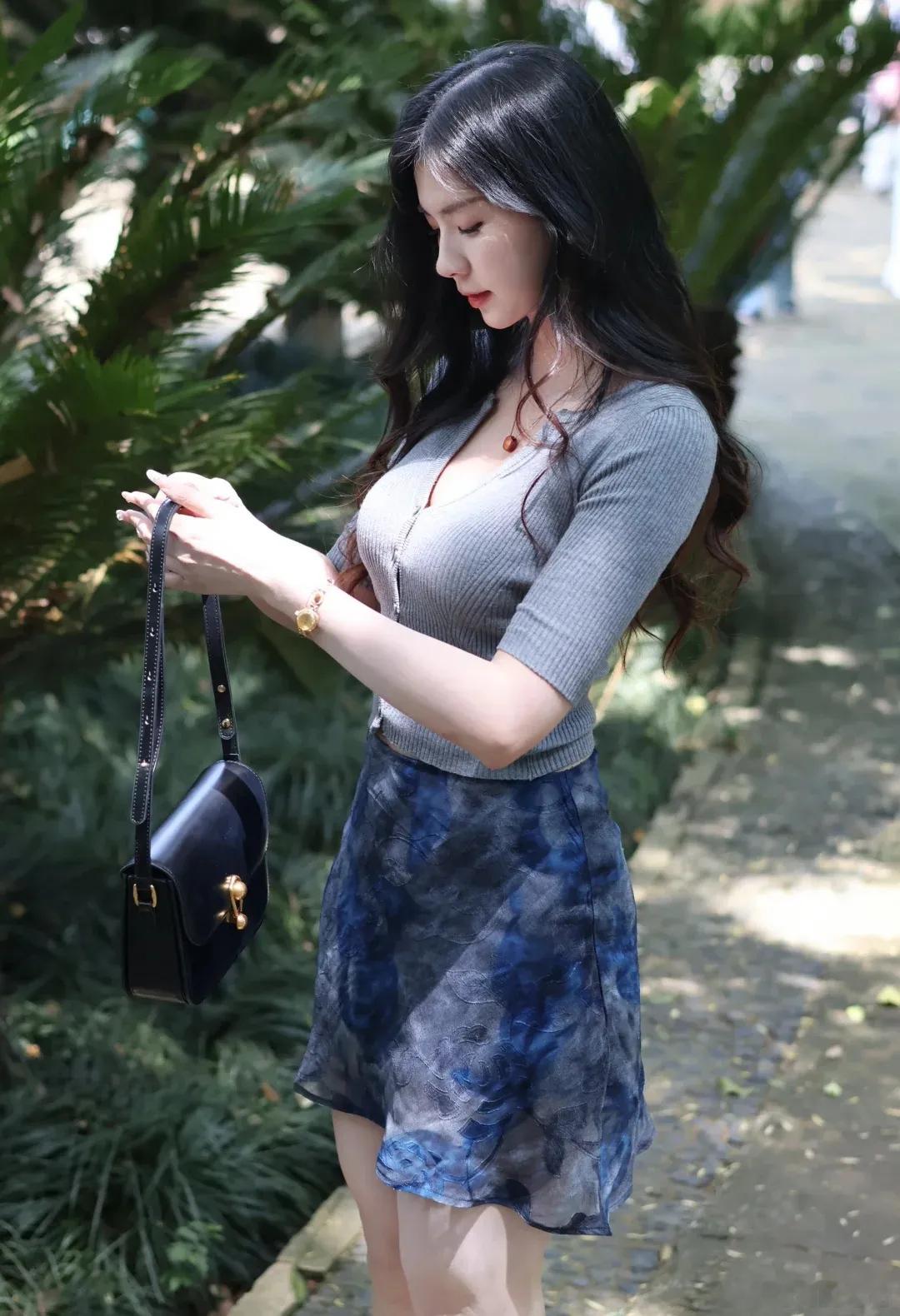 无数个需要你的瞬间我都是一个人 