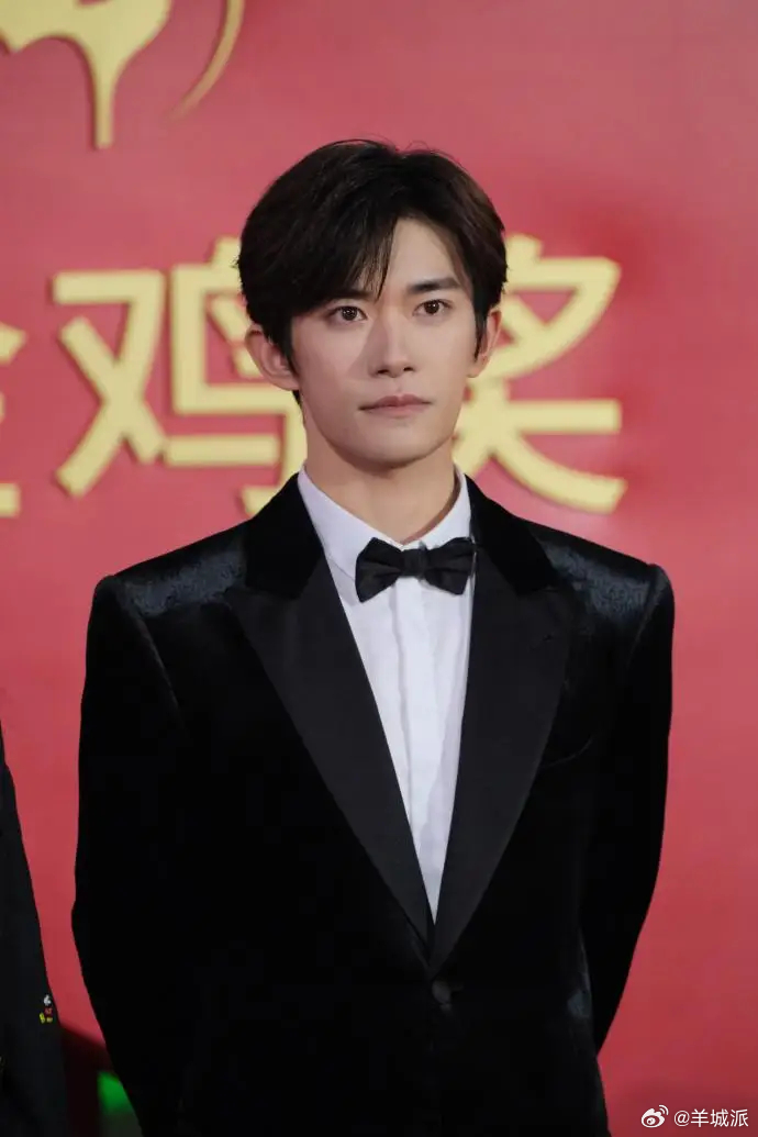 【“00后”赢了，易烊千玺金鸡奖胜朱一龙！金鸡奖获奖全名单出炉】第38届中国电影