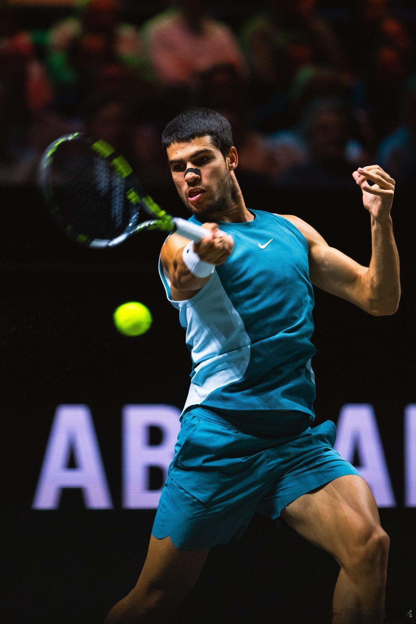 阿尔卡拉斯：我打了一场完美的比赛 ATP500  鹿特丹四分之一决赛，头号种子阿