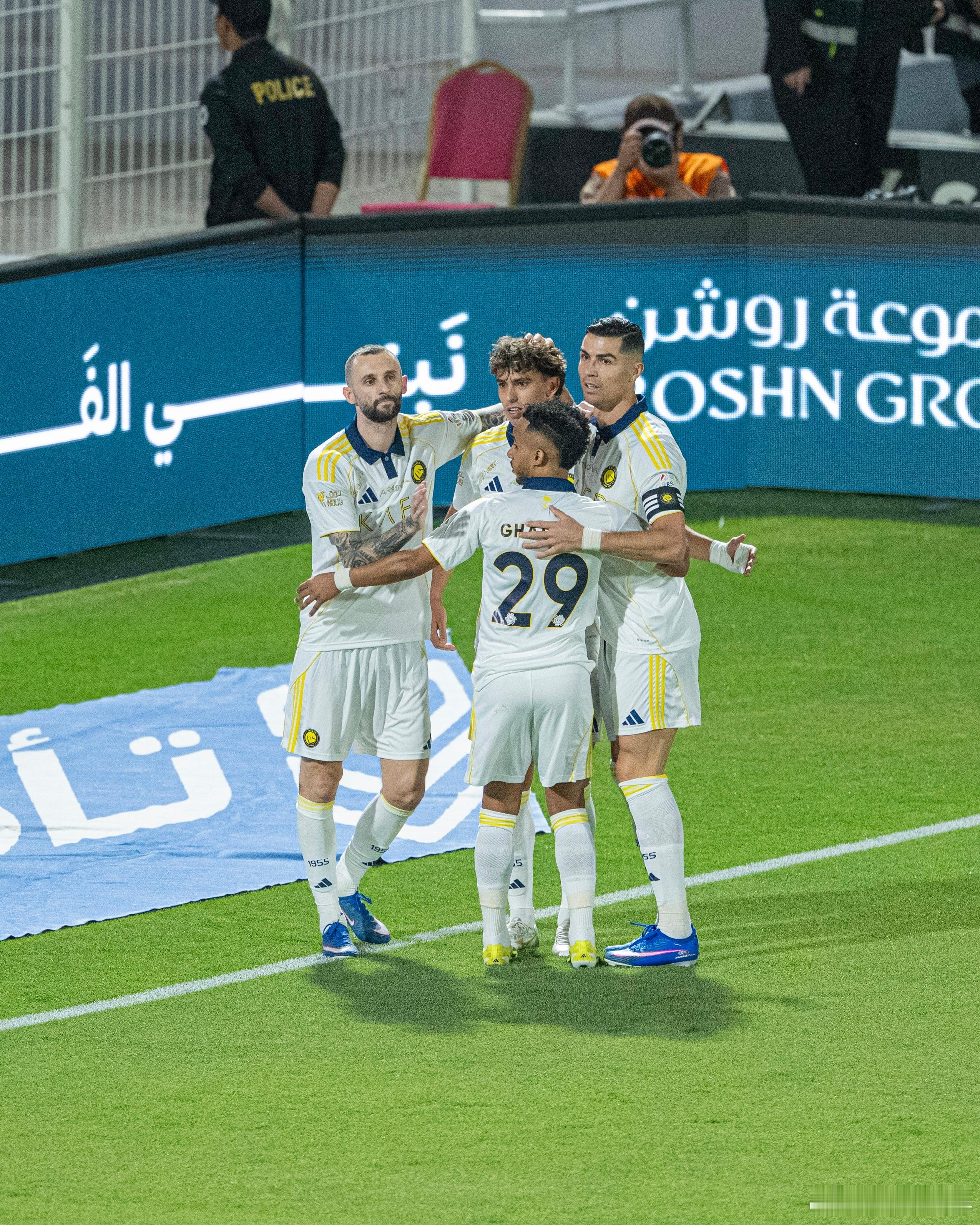 韧性之王⏱️利雅得胜利在上赛季所有比赛的最后15分钟共打进29球⚽ 