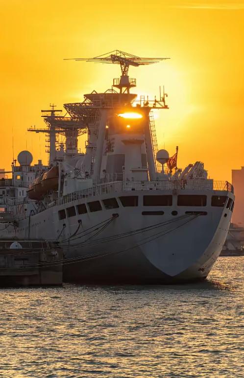 在中日关系高度紧张之际，许多人都认为日本敢偷袭中国。

其实日本真要有偷袭中国的