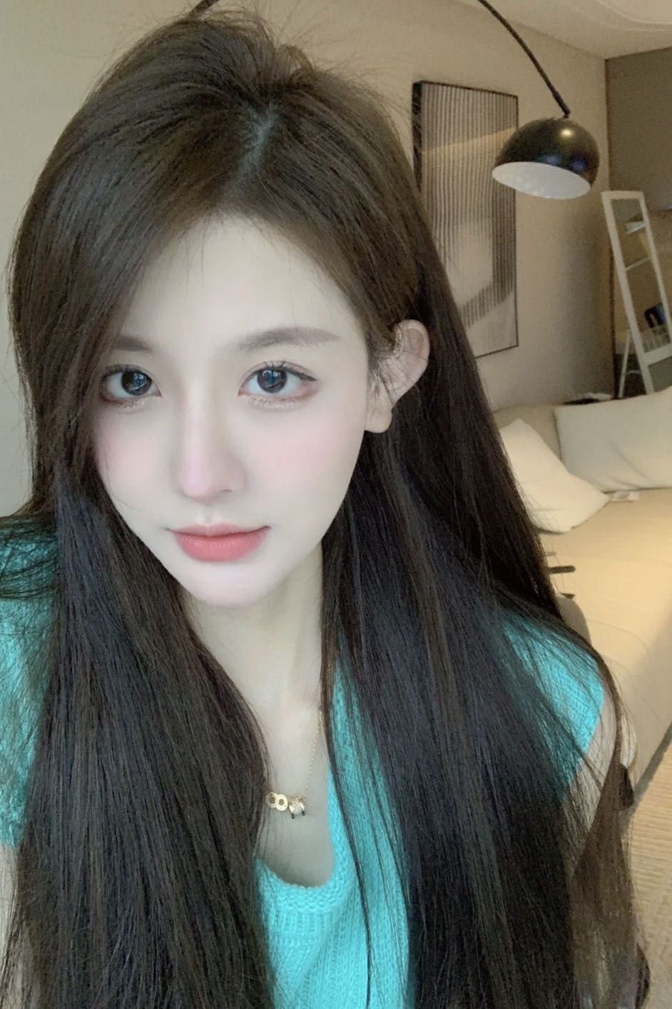 在深圳清纯美女 ​​​