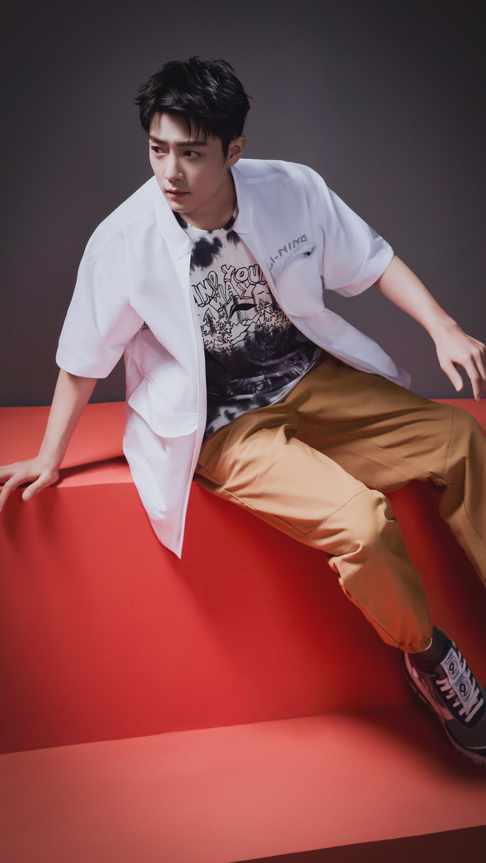 余承东官宣肖战代言春天来得很慢，所以才格外浪漫。肖战代言尚界◎肖战粉丝晒单尚界