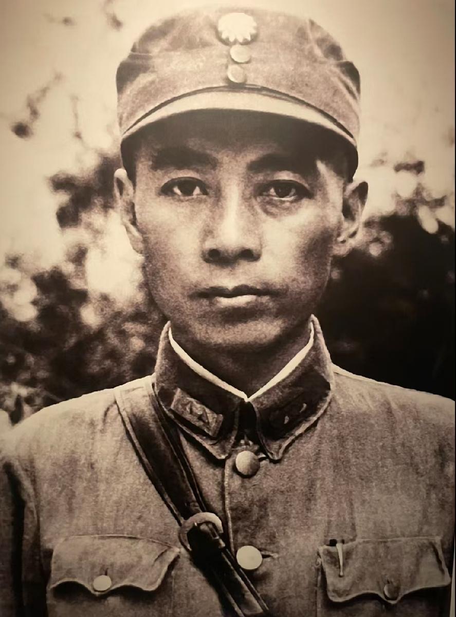 翻看近代历史相关讨论，总能看到一种很可笑的说法：

当年退守台湾的不少国民党高层