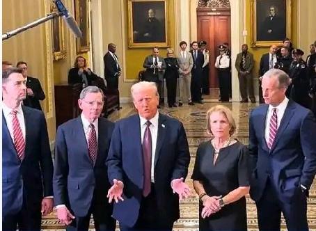 【特朗普以为伊朗老大一死，树倒猢狲散】
        特朗普这如意算盘打得太响