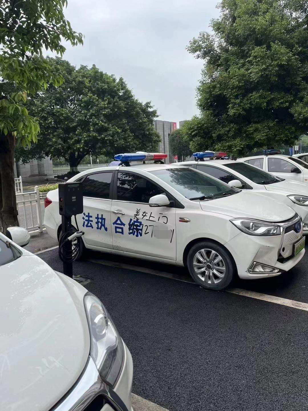 现在最糟糕的事情就是，城管本来是维持城市秩序的，在某些人口中已经变成了“鬼子来了