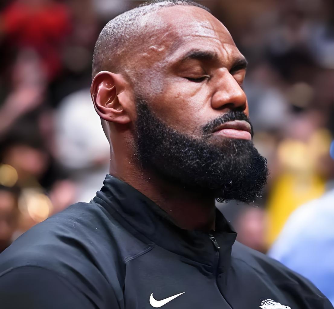 詹姆斯这波自由市场，简直是今年NBA最打脸的闹剧！
 
前脚还全网吹28支球队攥