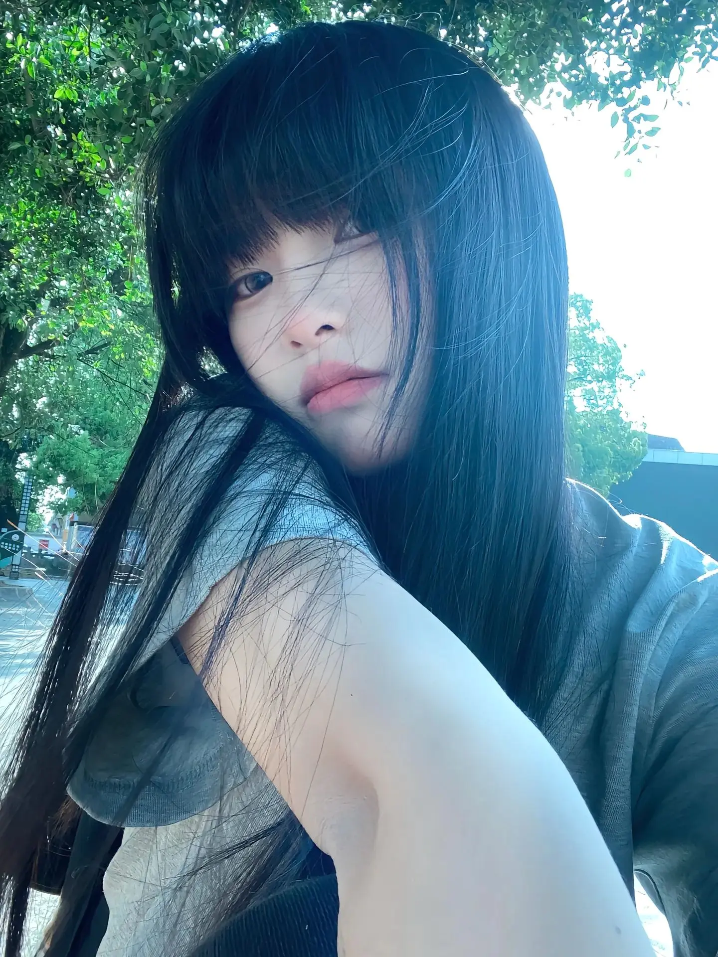 大千世界 谁要和你这个蠢货计较一辈子.