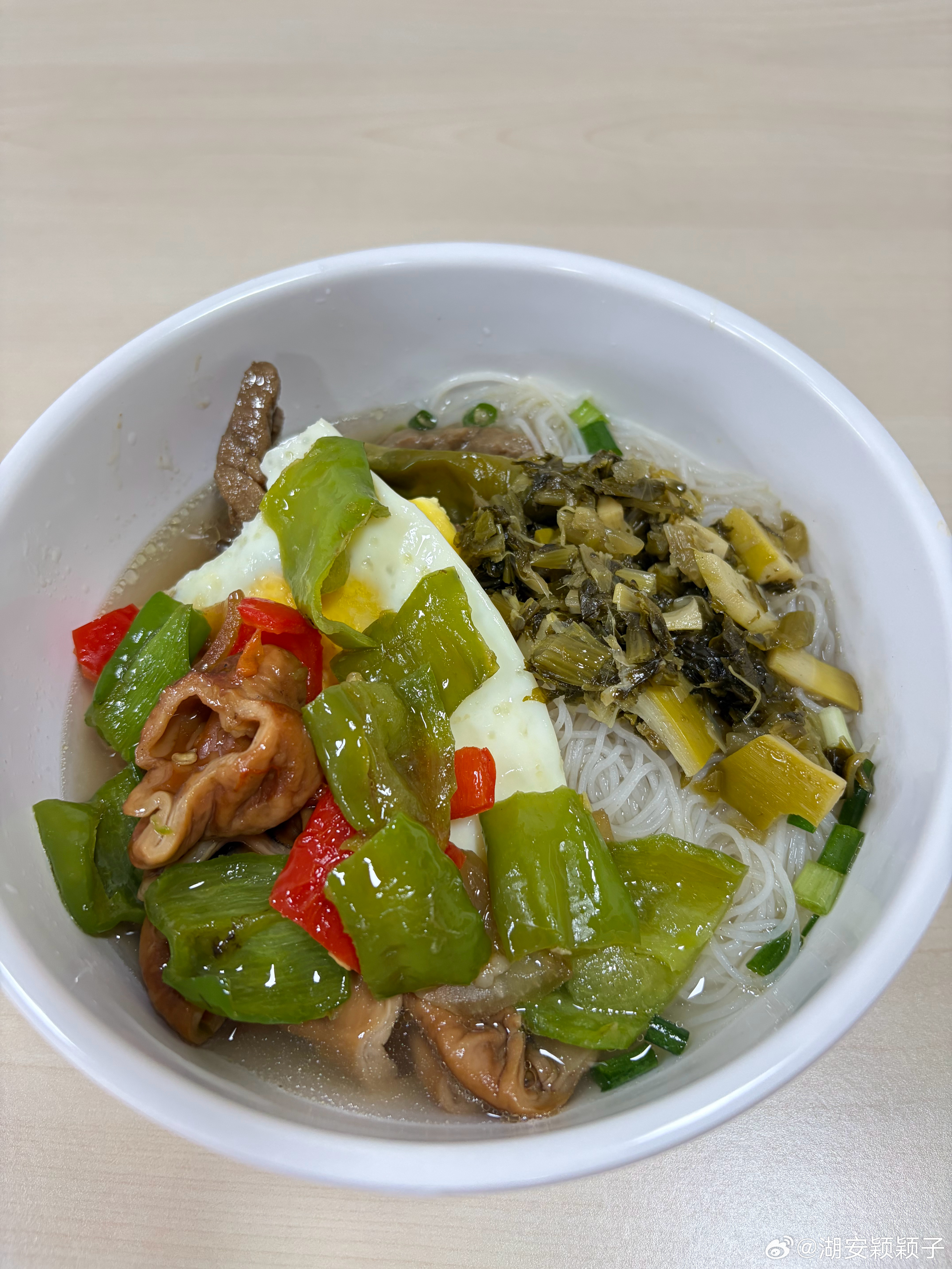简简单单一碗面🍜 