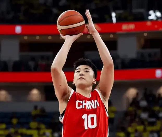 中国男篮78-62再胜委内瑞拉，取得热身赛的两连胜，和去年的热身赛十几连败有天壤