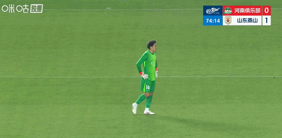 这球骂王大雷的河南老表属实不应该！
这事怪裁判没控制好节奏，换人的哨子吹得有点晚