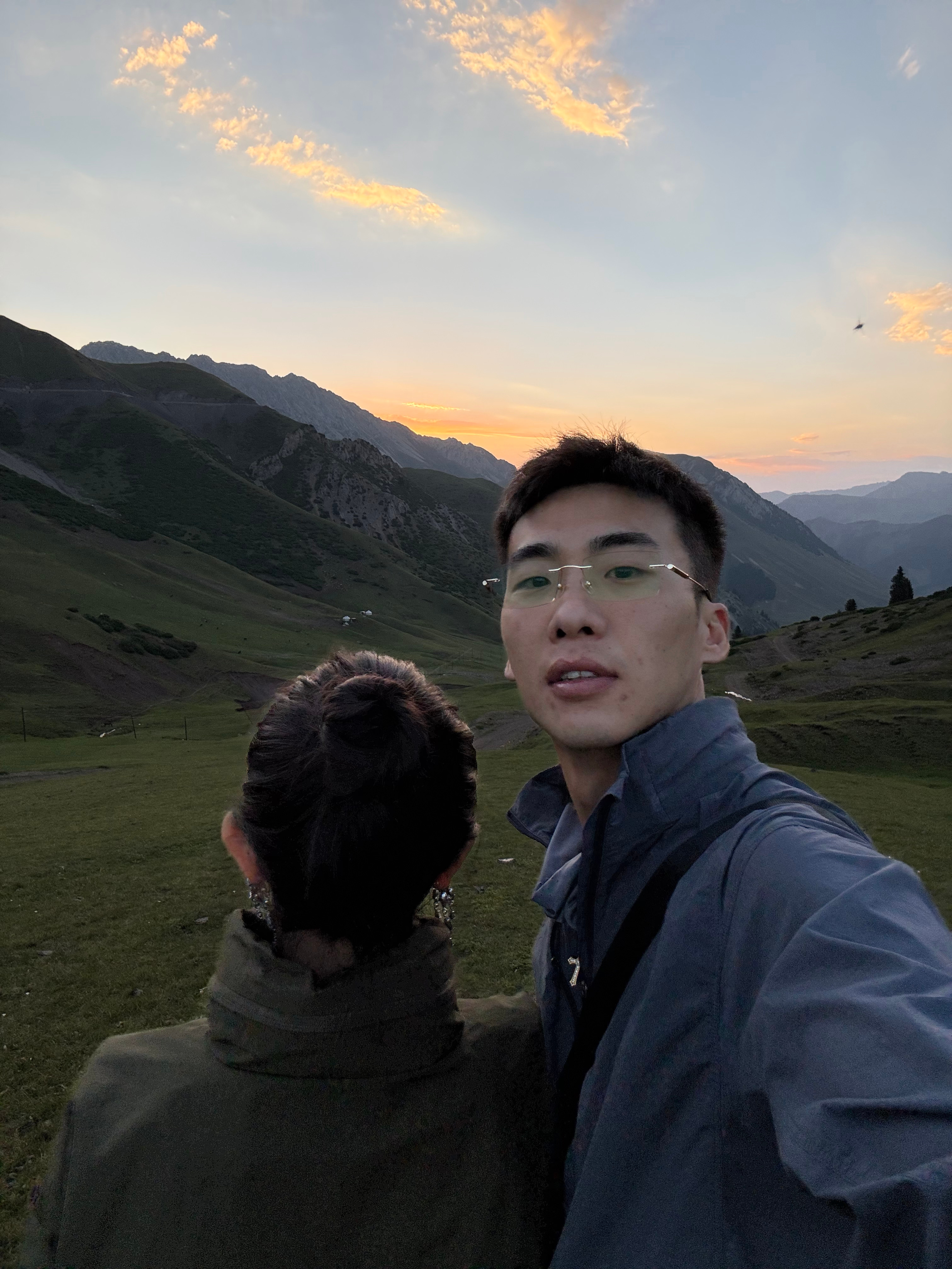遇不到对的人就看世界，遇到对的人就带她一起看世界 伊犁·昭苏