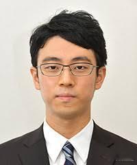 这俩是不是有一点点相似？ 