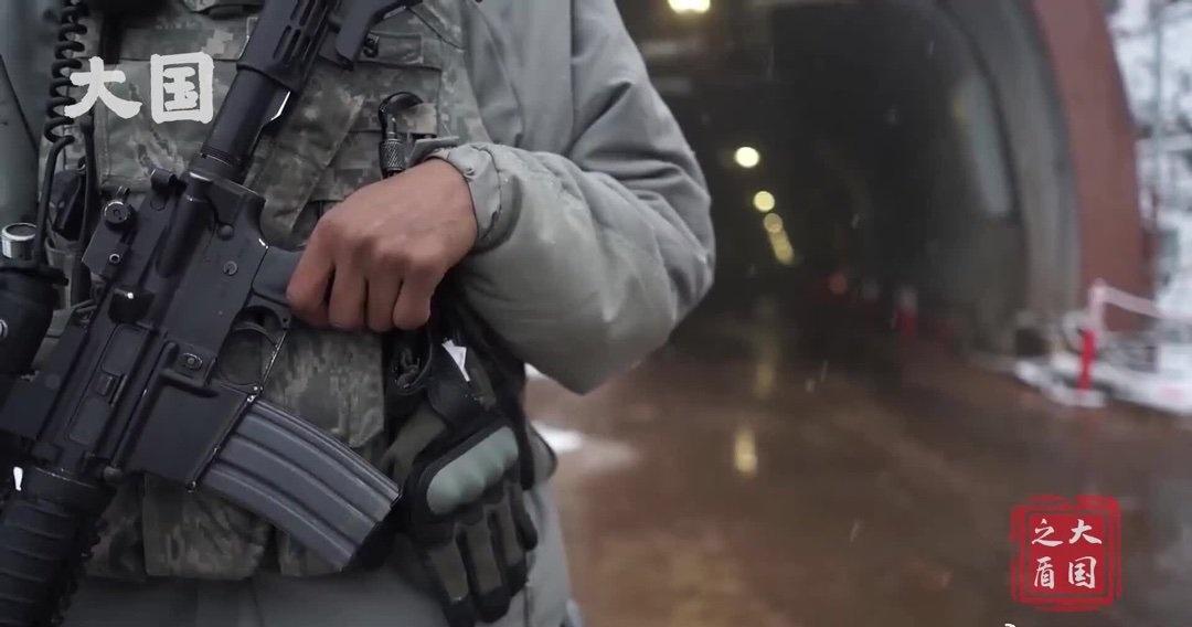 //分享网易视频:《大家注意看！美国隐藏的真正实力，太可怕了！》  @网易新闻客