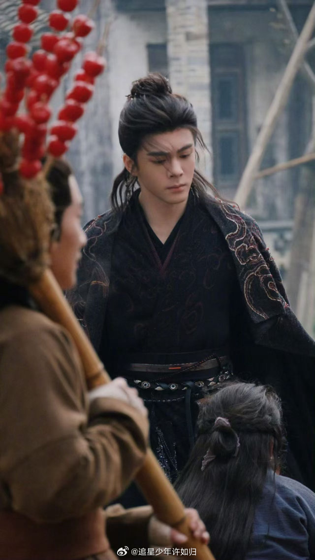 曾舜晞新剧法器给到夯曾舜晞新剧武力值拉满 救命！曾舜晞新剧的法器自带高光特效，他