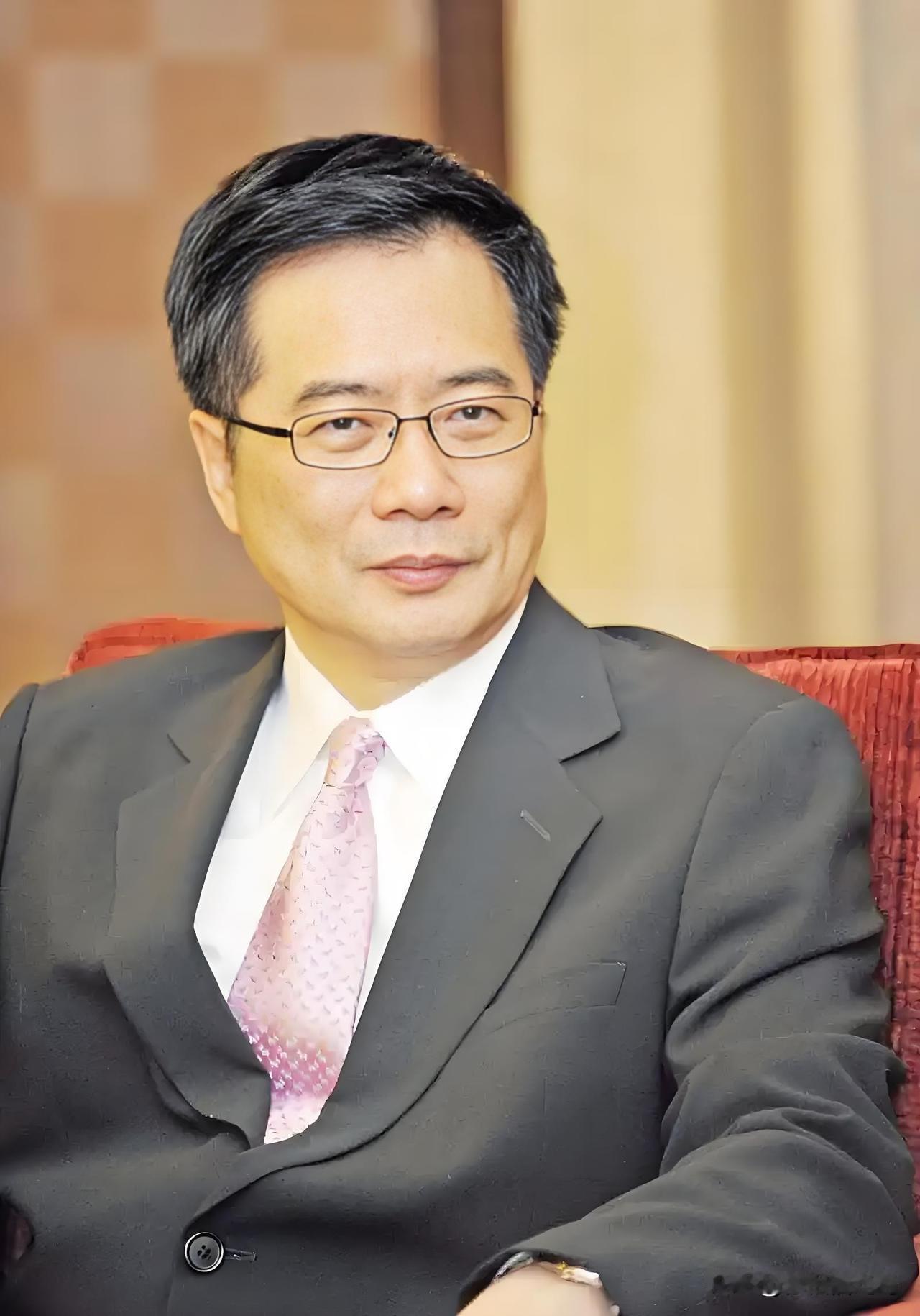 郑丽文这个人少了点人情世故

郑丽文在选前，蔡是支持他的，两人一起上节目也很多，