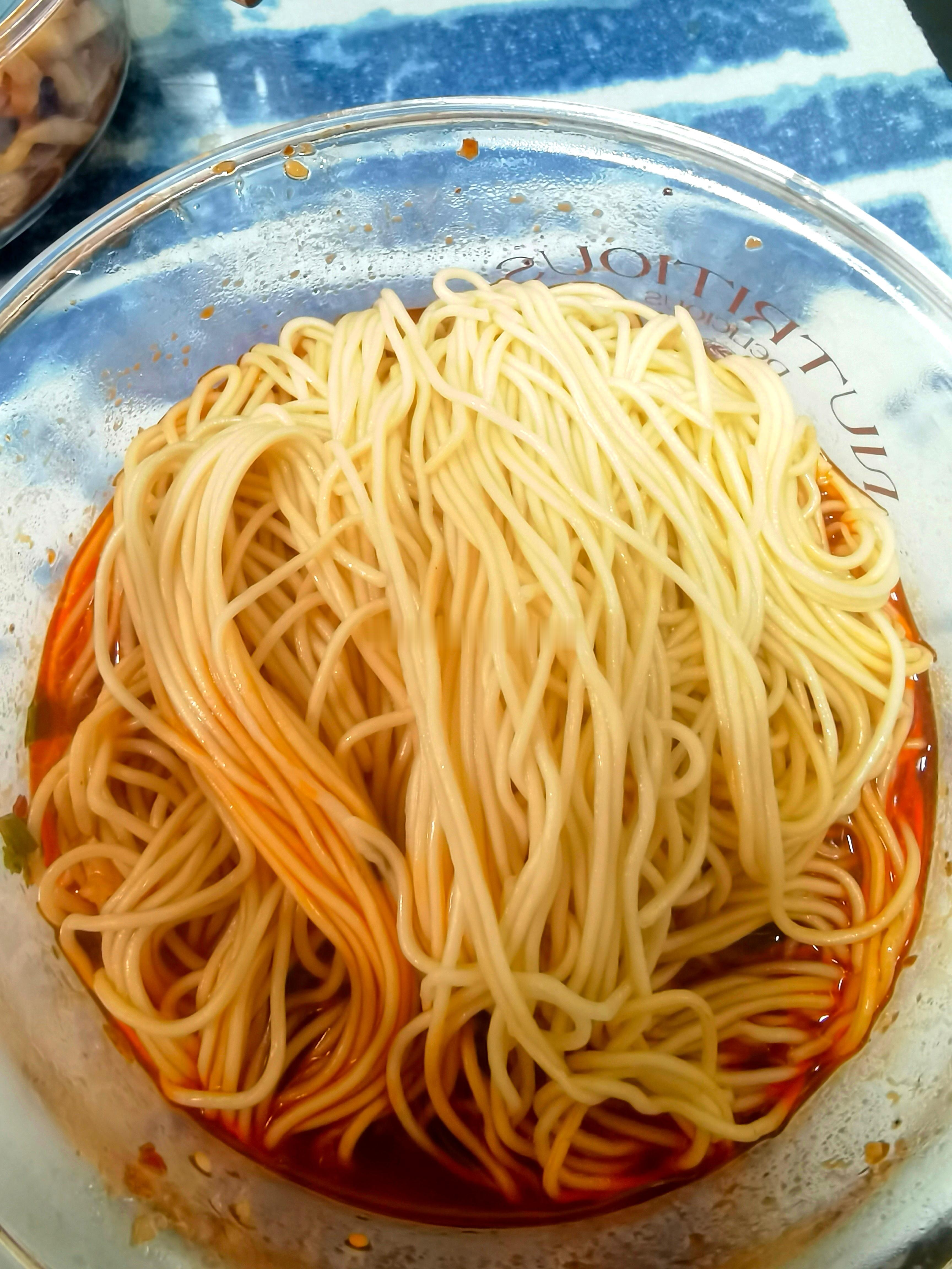 早餐：干拌面。简简单单，又是一餐。‎生活手记生活手记