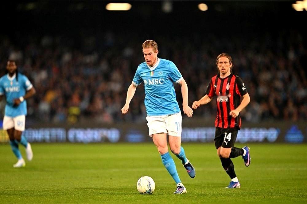 阿莱格里这次真“摊牌”了！AC米兰客场输给那不勒斯，积分被反超跌到第三，跟榜首国