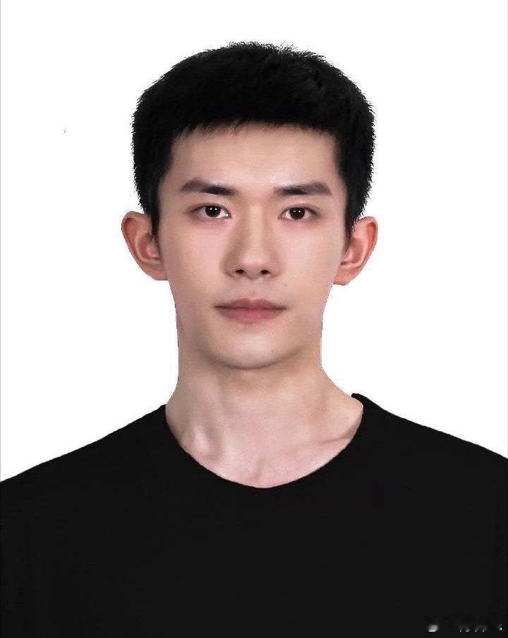 易烊千玺《惊蛰无声》2026敬请期待 