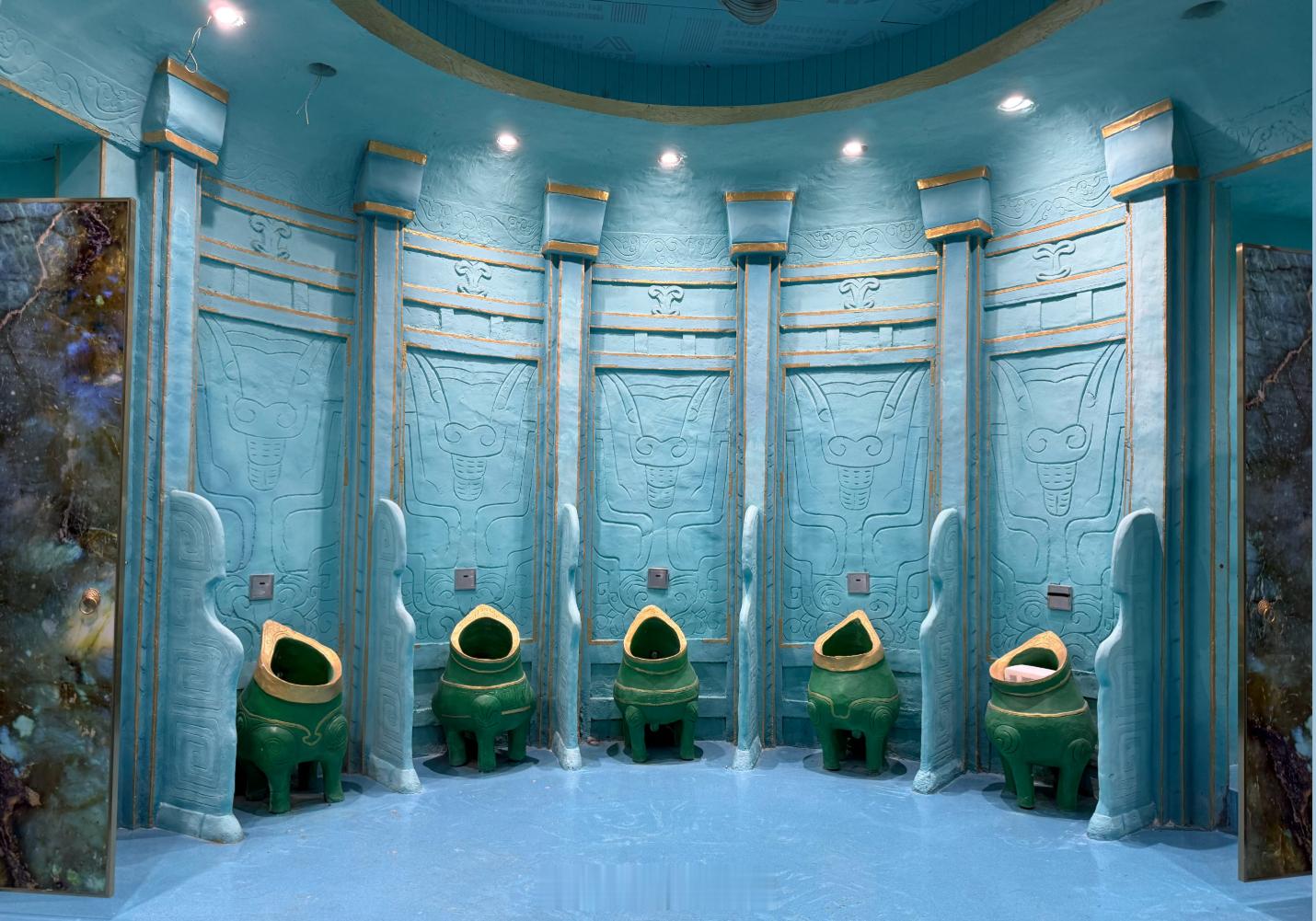 哪吒2票房升至全球第4  全球票房前十唯一国产片，带娃出去玩的时候在景区看到了电