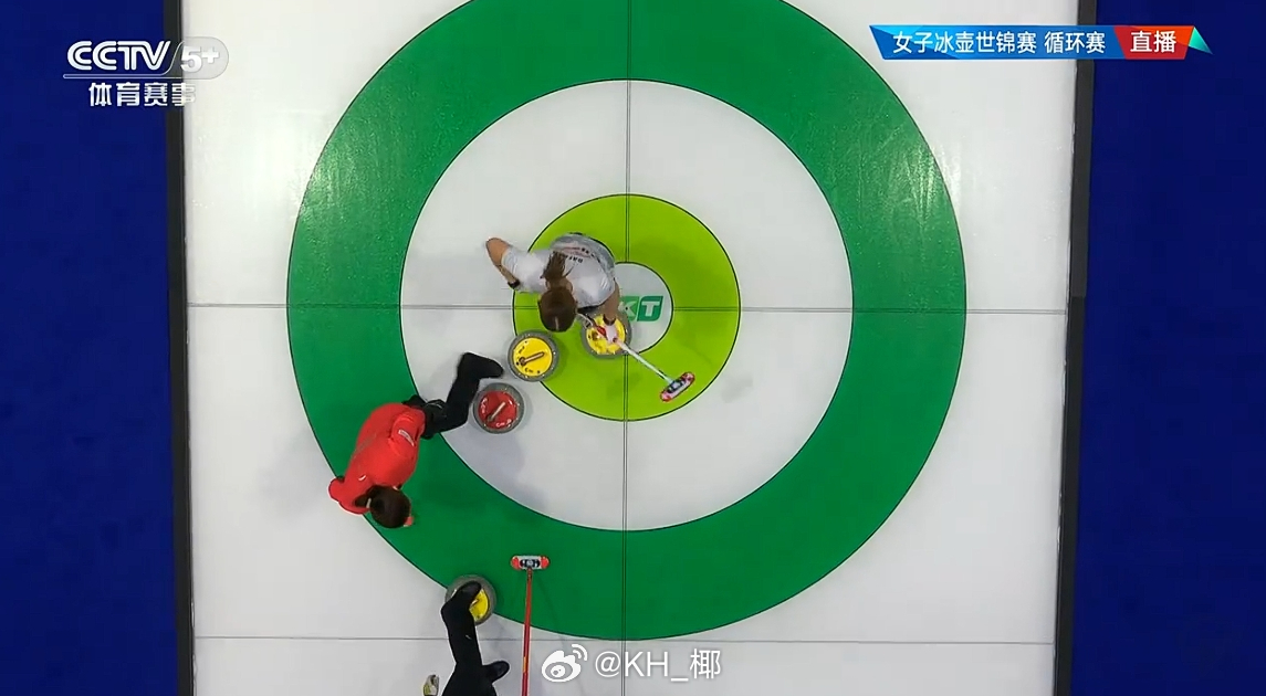 雨妹想粘没成功，对面打定两分，3-4 