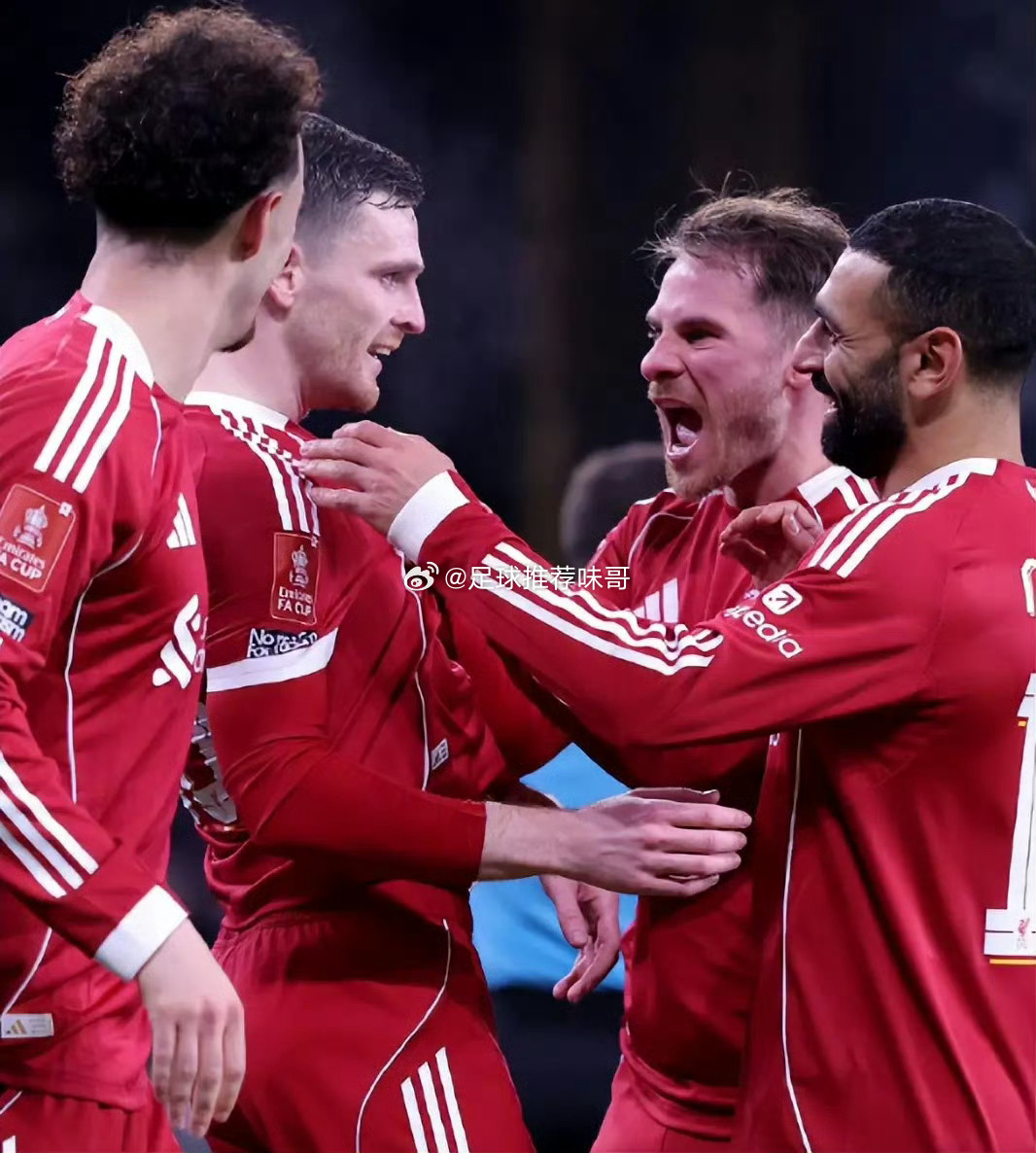 狼队1比3利物浦3-1！萨拉赫建功，飞翼2分钟传射，1.1亿先生复出，利物浦雪耻