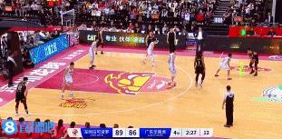输球输人！广东90-97深圳！不得不说的四件事

1、这“球”那么烫手吗？广东全