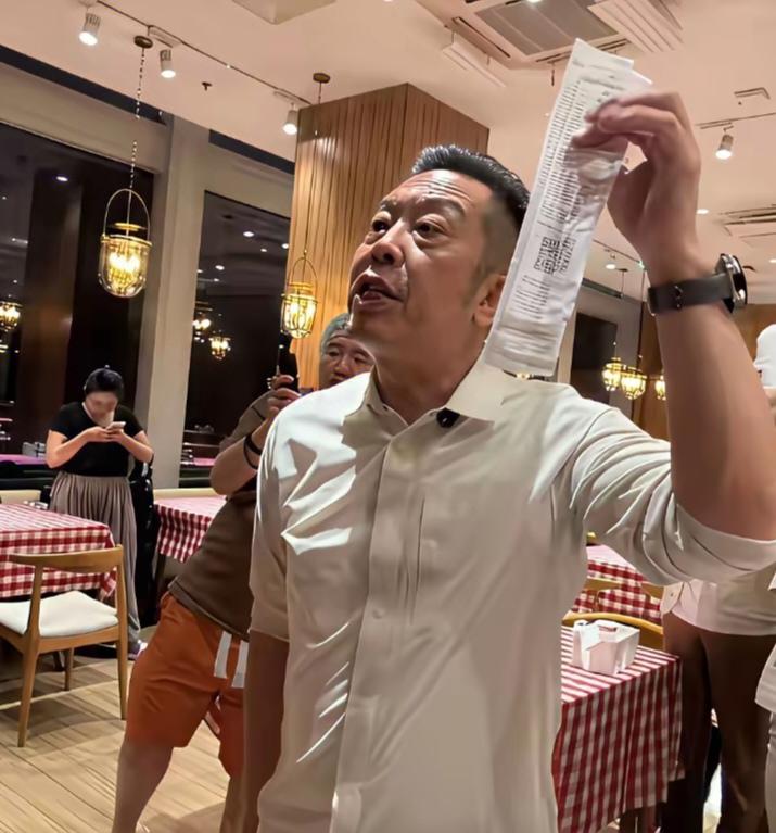 不是罗永浩嘴刁，谁都能吃出来啥是个啥。说实话也不是西贝一家，只不过普通人即使说一