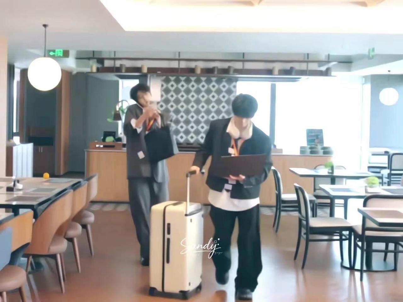 我爸妈的情感依旧稳定！ 桂瑞