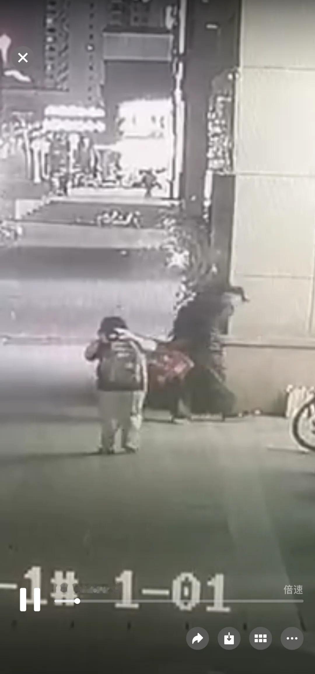 太原恒大御府找人！
呜呜呜呜
有谁见过这位老人呀
1.20下午6:33分左右应该