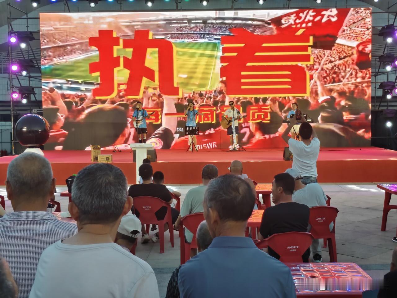 执念，每一个人都有。完成一个执念，释怀一件事情。

人生在世，有什么意义？没什么