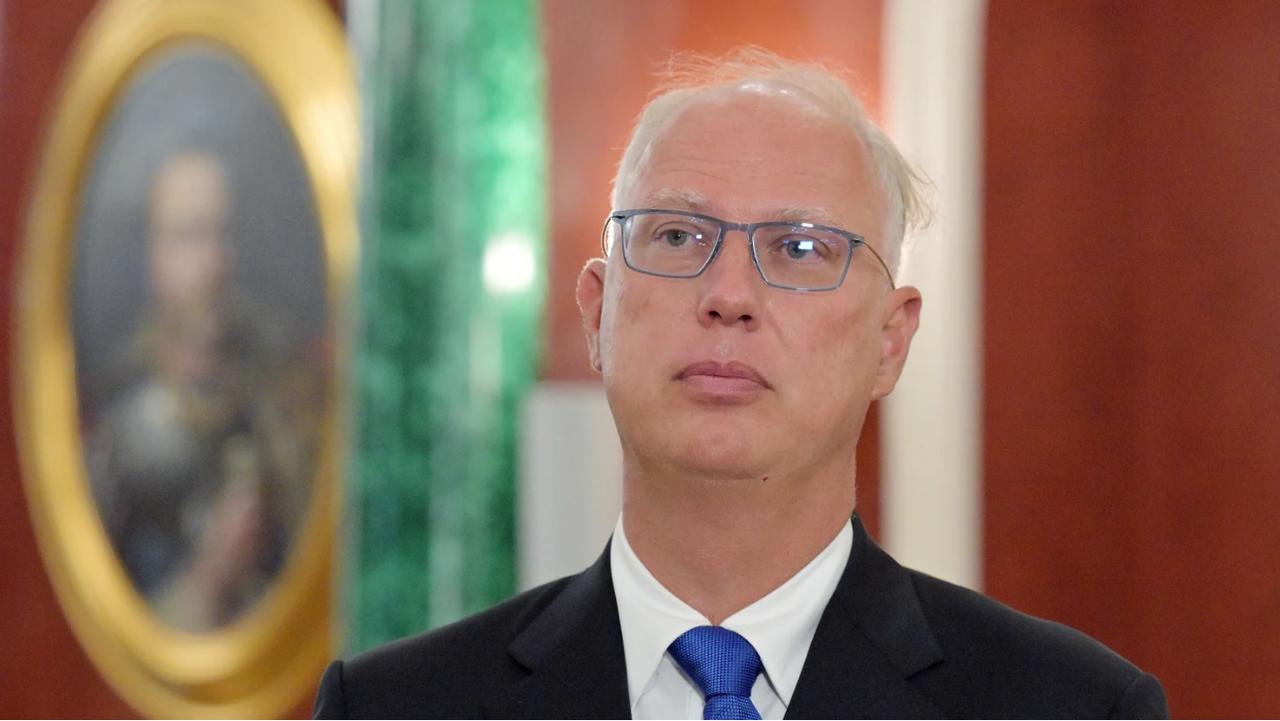 俄高官称泽连斯基给了美国一记重击
 
俄罗斯联邦直接投资基金（РФПИ）总裁基里