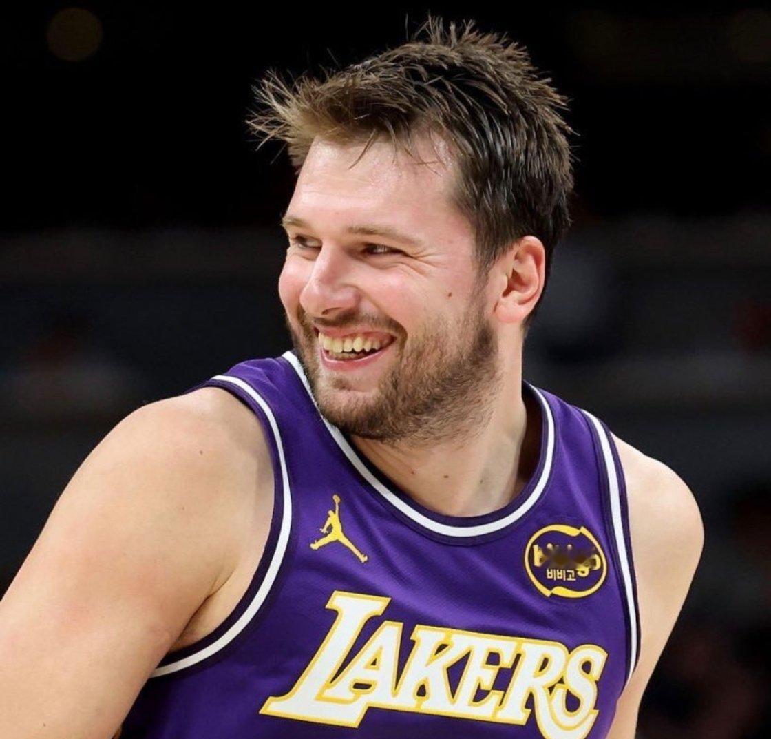 卢卡·东契奇今天早些时候已正式返回洛杉矶，但缺席明日G1火箭vs湖人