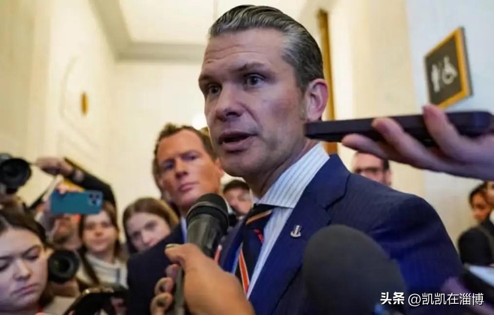 不出意外，果然被我猜中了！
虽然毫无道理，污水还是泼向了我们，美防长称俄中在战事