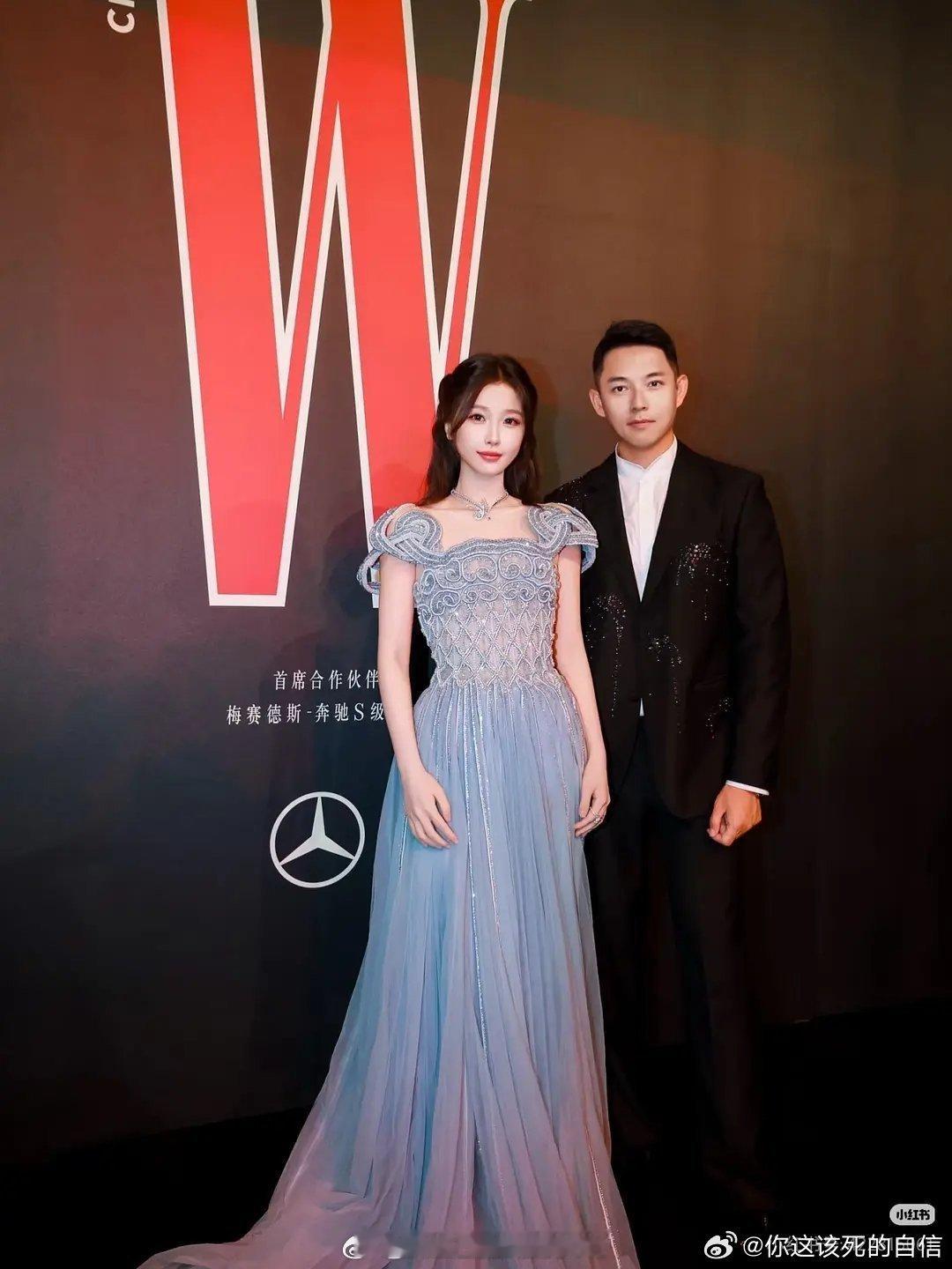 w盛典男星内场图昨天w盛典男星内场图以及ceo与女明星合照，都好好看W盛典CEO