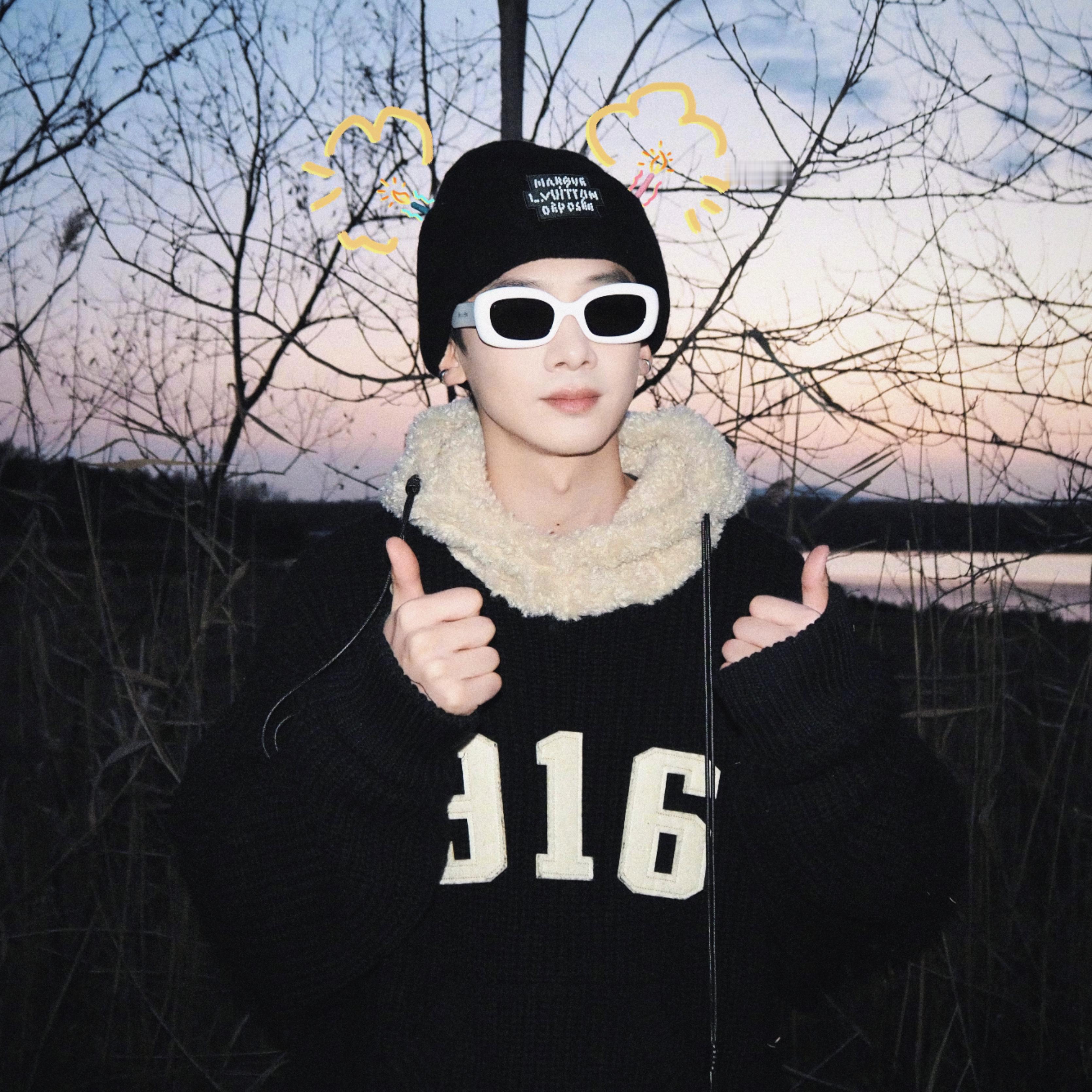 白敬亭这等萌物 谁敢相信他今天开始31[上课]#白敬亭31岁生日plog# ​​