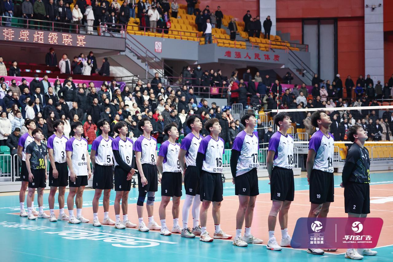 【2月8日男排升降赛第二回合赛程】
男排赛中升降赛首回合
辽宁3:0福建；浙江0