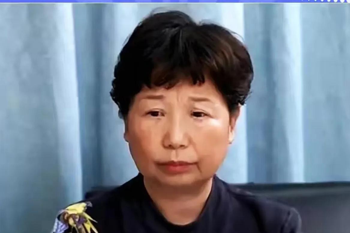 老许和老杜，谁才是弱势群体？

杜新枝属于弱势群体，以下两个观点：

第一，杜新