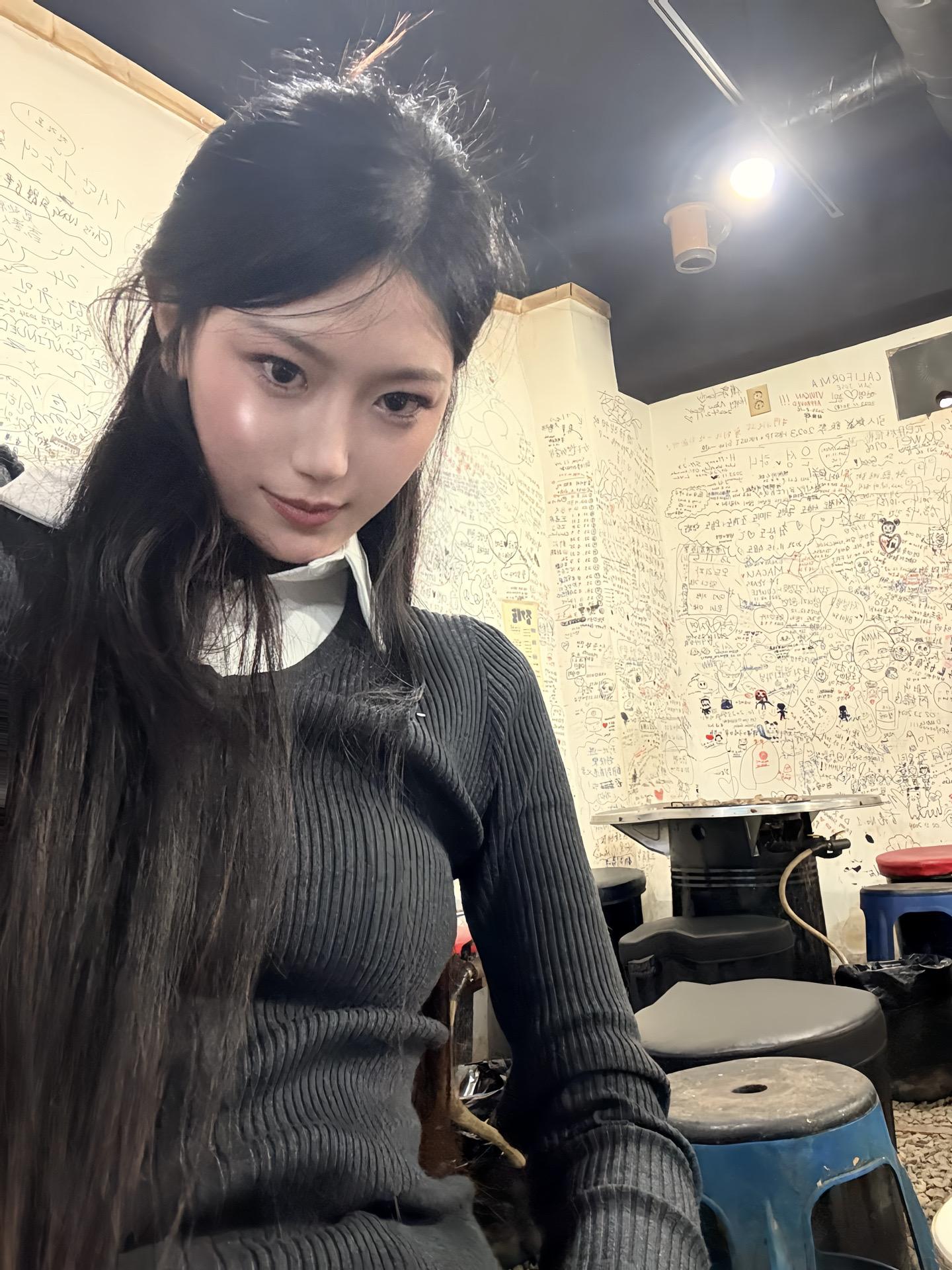 今日人设：温柔可爱善良真诚勇敢阳光乐观开朗勇敢坚强努力向上积极的👧一枚